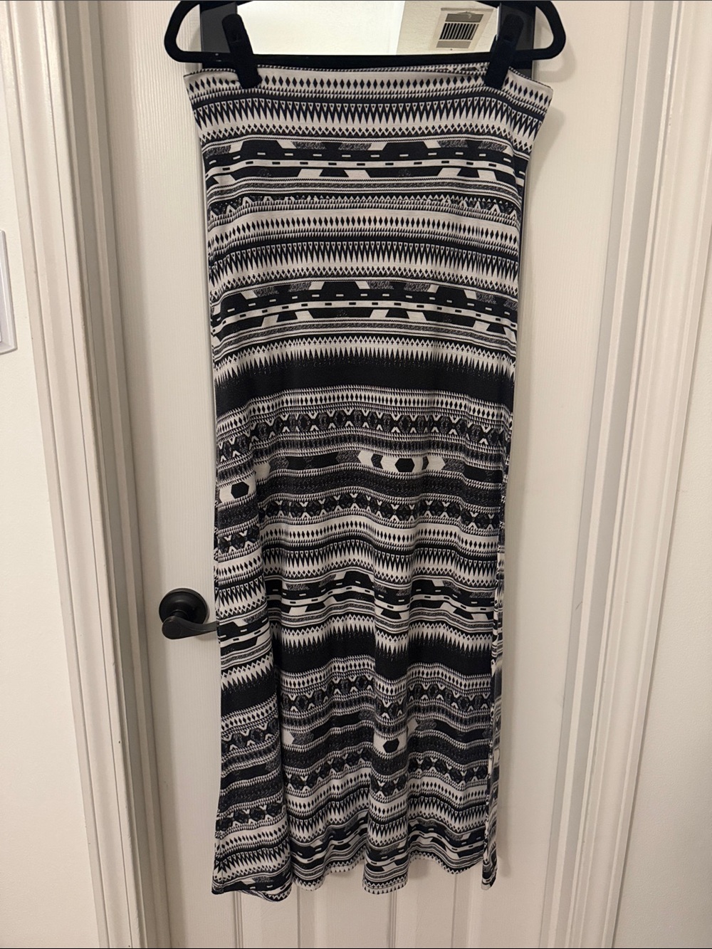 Mossimo Black White Geometric Print Maxi Skirt Size M